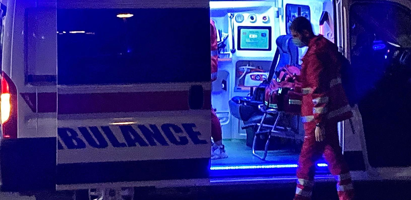 HOROR KOD IVANJICE Poginuo vozač, traktor se prevrnuo, pao na njega i zdrobio ga