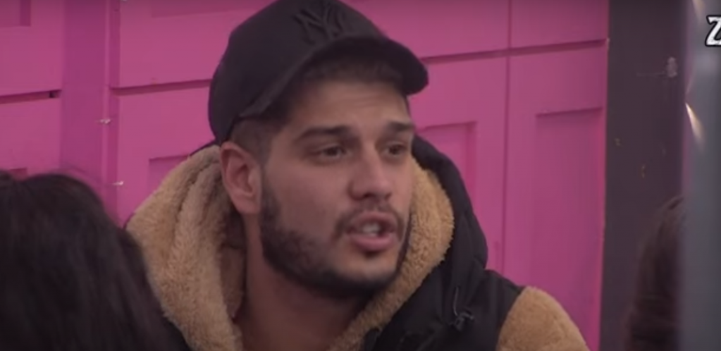 DEJAN NAPUSTIO ZADRUGU Ugasio cigaretu na ruku i preskočio zid rijalitija!