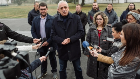 Gradonačelnik Bakić: Raduje me realizacija projekata namenjenih našim najmlađima (FOTO)
