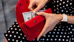 Privicite novac: Sve što treba da uradite je da ubacite list ove biljke u novčanik