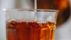 NAPITAK ZA "RAZBIJANJE" KAMENA U BUBREGU: Rešićete se i peska za samo 10 dana zahvaljujući ovom jednom sastojku!