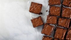 ČOKOLADNE KOCKE SA KOKOSOM Ovaj kolač morate da probate