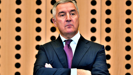 ODJEKUJE ALBANIJOM Objavljeni transkripti razgovara Đukanovića i Tačija otkrili veliku novčanu prevaru?