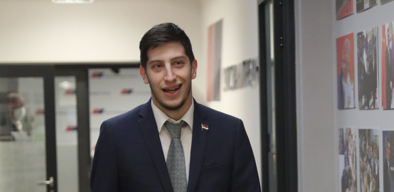 MAMA, TRI TEŠKE GODINE BEZ TEBE Lav Pajkić se slomio na dan smrti Isidore Bjelice, suze same idu od prizora na slici