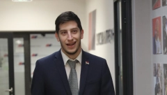 MAMA, TRI TEŠKE GODINE BEZ TEBE Lav Pajkić se slomio na dan smrti Isidore Bjelice, suze same idu od prizora na slici