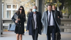 MIKA NE MOŽE DA MOKRI, A KAMOLI DA SILUJE Aleksićev advokat najavio veliki preokret na suđenju