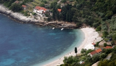 Na havajskom ostrvu Oahu otkriven potok alkohola