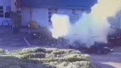 DETONACIJA U HERSONU Automobil dignut u vazduh, načelnik zatvorske uprave povređen