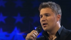 ZVEZDI GRANDA DIJAGNOSTIKOVAN TUMOR Pevačeva supruga se oglasila i otkrila šta mu je potrebno!