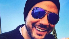 BACIO SE NA TRENING Nakon što je presadio kosu, pevač odlučio da dovede liniju do savršenstva (FOTO)