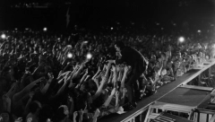 NIK KEJV OBJAVIO KNJIGU ZA DECU Muzičar izdao roman za mališane "Mala stvar"