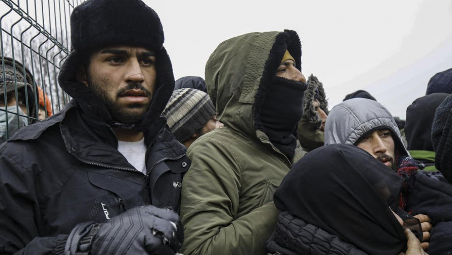 DRAMA ZBOG MIGRANATA Poljska šalje dodatne snage na granicu sa Belorusijom