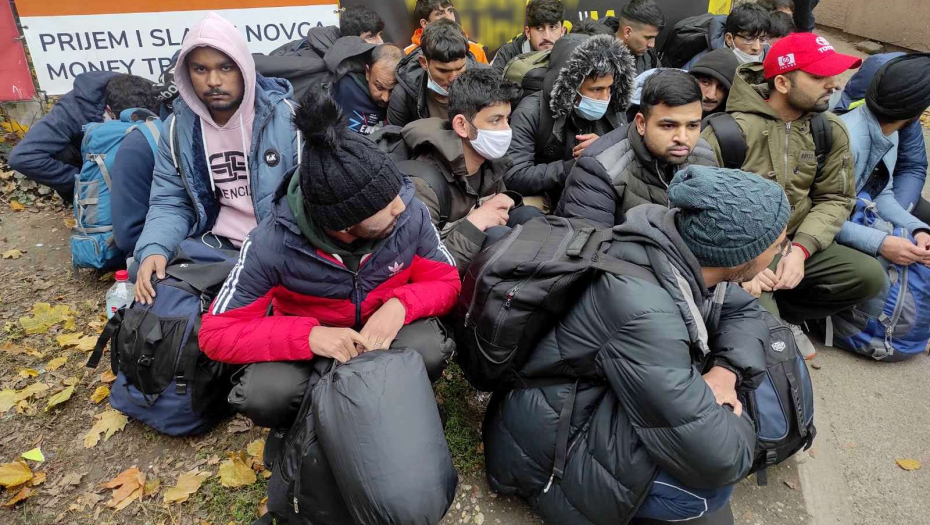 BIH MASOVNO DEPORTUJE PAKISTANCE Prvi avion odleteo put Islamabada