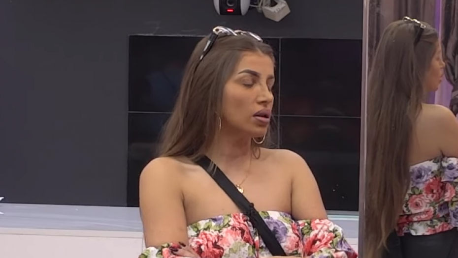 BURAN ŽIVOT DALILE DRAGOJEVIĆ! Pričalo se da je svako veče imala drugog muškarca, majka joj pala u depresiju zbog skandala, a otac odselio iz Tuzle!