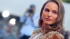 ČUVENA OSKAROVKA SVE ZGROZILA, PRETVORILA SE U DEMI MUR Natali je važila za jednu od najlepših žena Holivuda, a sada je promenila lični opis (FOTO)