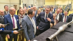 POZNATI POLITIČAR DOBIO UNUKA Vučić čestitao tokom otvaranja fabrike u Subotici