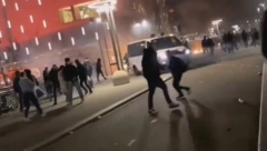 LAŽNI EKOLOZI GREŠKOM PRETUKLI SVOG SABORCA  Bezumlje kulminiralo u Novom Sadu!