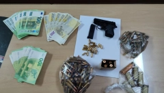 NOVOSADSKA POLICIJA U DVE EFIKASNE AKCIJE Uhapšeni razbojnik i trgovac municijom