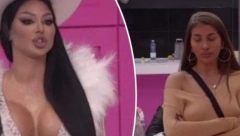 IMALA SI ŽESTOK SE*S SA ŠVALEROM PORED MUŽA, SRAM DA TE BUDE! Maja urnisala Dalilu, nastao muk u Zadruzi nakon njenih reči! (VIDEO)
