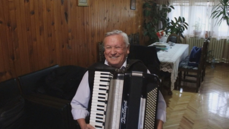 „KAJEM SE ZBOG DVE STVARI U ŽIVOTU“ Legenda narodne muzike, Milanče Radosavljević: „Radim kao da će deca sutra da mi pođu u školu“