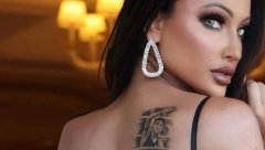 OSKAR ZA LJUBAV Bombastična TV zvezda zanosnih oblina "nacrtala" slavnog boksera, ZAUVEK JE NJEN (FOTO)