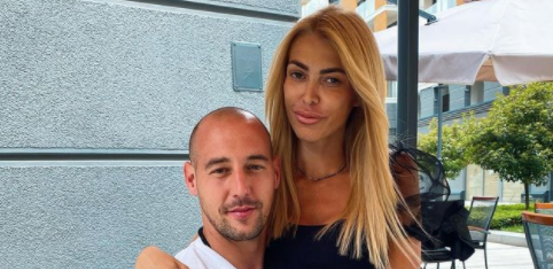 ZANEMEĆETE KADA VIDITE U KAKVOM LUKSUZU ŽIVE BORJANOVI Dom poseduje bazen, teratanu, kamin i baldahini, od detalja će vas zaboleti glava! (FOTO)