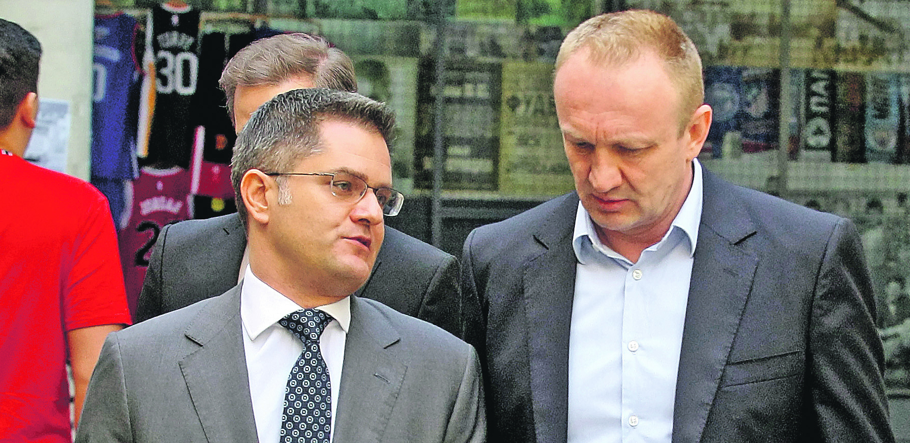 VUK PREZIRE MARINIKU I PONOŠA Jeremić bojkotovao predaju Đilasove liste