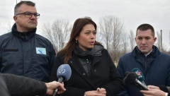 VUJOVIĆ U SRBOBRANU: Sadimo za buduće generacije! (FOTO)