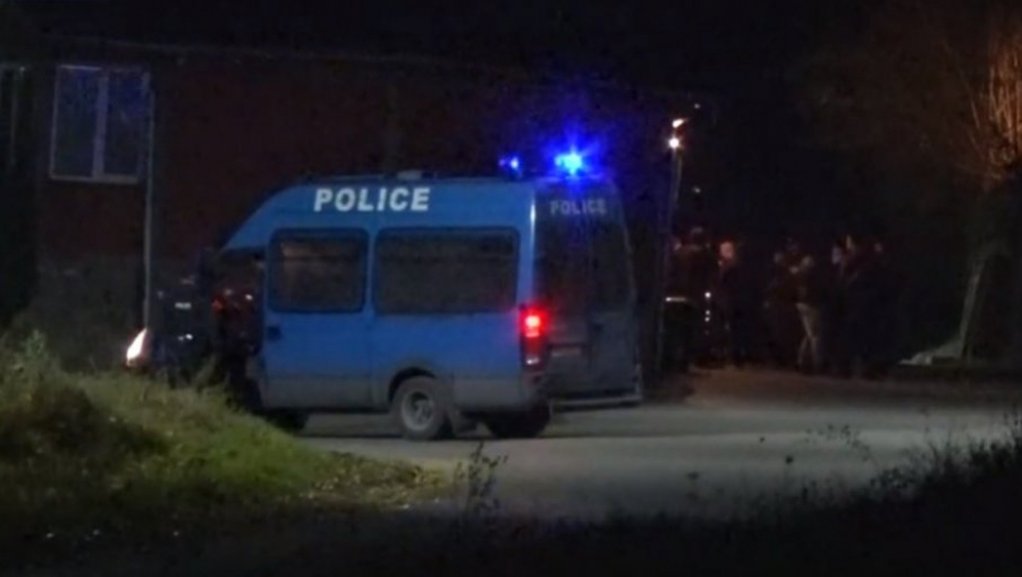 PUCALI NA SRPSKU DECU NA KOSMETU Pucnjava u blizini škole u Ugljaru!
