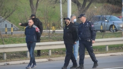 VULIN NADGLEDA MIR Ministar policije obišao Gazelu na kojoj je saobraćaj obustavljen zbog blokade