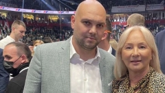 NE SKIDA OSMEH SA LICA Počelo veliko slavlje  kod Šaulića, ponosni otac Mihajlo ne krije sreću