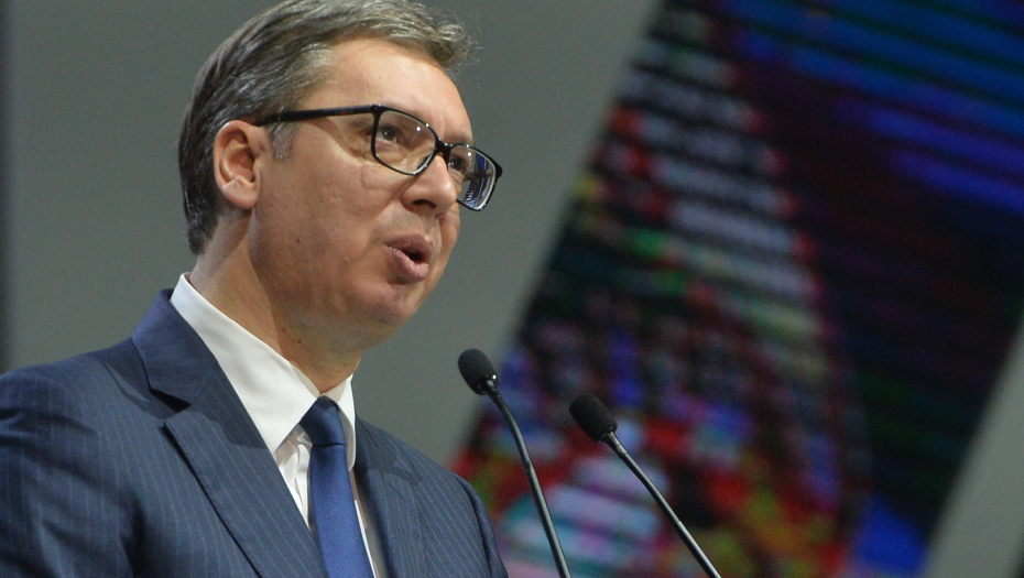 VUČIĆ O PROTESTIMA Ugrožavaju više sloboda drugih ljudi! Gazelu je je blokiralo 70 ljudi sa jedne i 50 sa druge strane