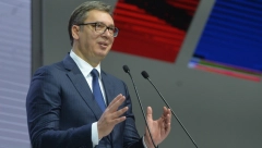 SAŠA MILOVANOVIĆ JASAN I GLASAN Vučić se "sam bije" sa žutom ološ elitom