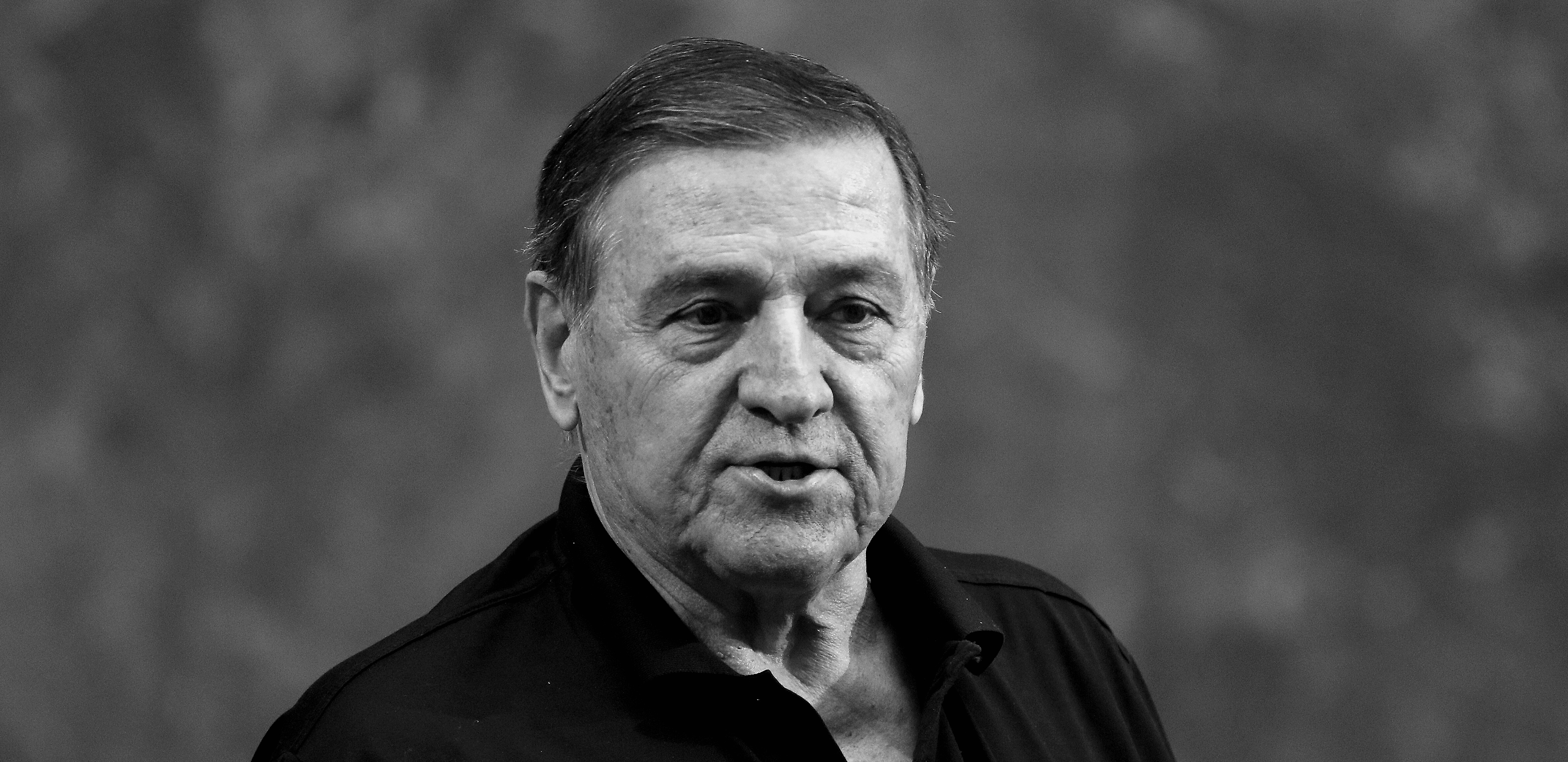 DOSAD NEVIĐENE FOTOGRAFIJE MILUTINA MRKONJIĆA Sa sestrom Nadom u majčinom naručju