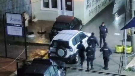 HAPSE SRBE ZBOG MLEKA Teror tzv. kosovske policije nad našim narodom, priveli 11 ljudi u Štrpcu i Severnoj Mitrovici