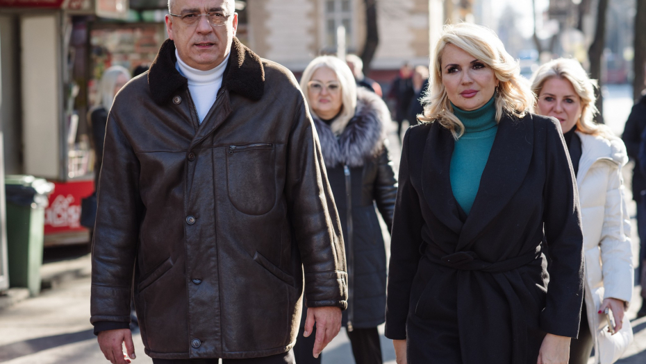 Ministarka Kisić Tepavčević i gradonačelnik Bakić svečano otkrili spomenik kralju Petru I Karađorđeviću u Subotici