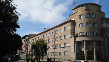 UHAPŠENA VOJNA SLUŽBENICA SA CELOM PORODICOM U NIŠU Osumnjičeni za primanje mita, uzeli više od pola miliona