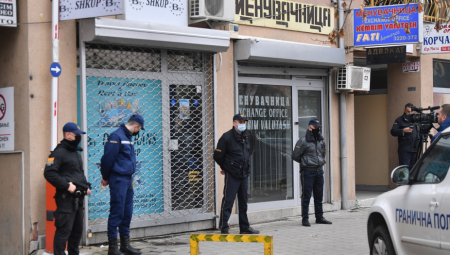 PRVO JE NAPILA, A POSLE SVEGA JE PRETUKLA Užas u Strumici: Devojka (21) pomagala dvojici tinejdžera da siluju maloletnicu (13)