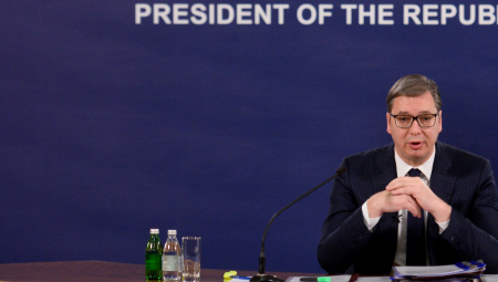 NE SME POLICIJA DA OBEZBEĐUJE RAZBOJNIKA Vučić: Odgovornost snose svi oni koji prekrše Ustav i zakon!