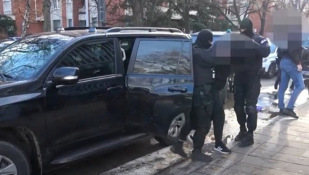 UHAPŠEN VASPITAČ (64) IZ OKOLINE ALEKSINCA Dodirivao devojčicu (5) više puta