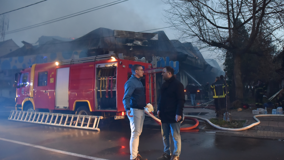 POŽAR NA NOVOM BEOGRADU Vatra izbila u stanu na 11. spratu
