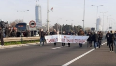DEMONSTRANTI SE OKRENULI PROTIV ĐILASA?