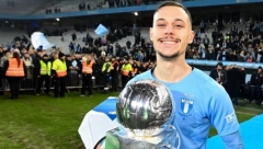 NEOPISIVO SLAVLJE Reprezentativac Srbije do titule zbog bolje gol razlike, ona mu je prva čestitala (FOTO, VIDEO)