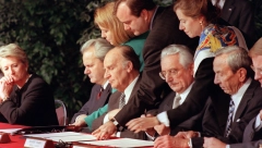 KO JE RASTURIO JUGOSLAVIJU? Američki politikolog razotkrio mračnu ulogu Vašingtona u krvavim sukobima na Balkanu