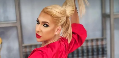 NE GLEDATE ME ŠTO NOSIM MINIĆ, VEĆ... Jovana Jeremić otkrila da dobro poznaje svoju publiku, evo šta je tajna njenog uspeha!