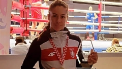 SRPKINJA POKORILA ZAGREB Nina se pozlatila (FOTO)