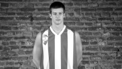 MALI KALEMEGDAN ZAVIJEN U CRNO! Crvena zvezda se oprostila od Stevana Jelovca!
