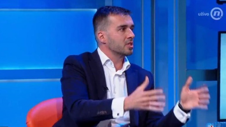 LAŽEŠ SAVO, MASNO LAŽEŠ LJUDE Manojlović uhvaćen u velikoj prevari (VIDEO)