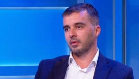 SKANDALOZNA GREŠKA U KORACIMA MANOJLOVIĆA Funkcioneri SNS ga pokopali: "O predaji naše pokrajne pričaj sa tvojima iz zelene koalicije!"