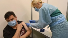 FAJZER BIVALENTNA VAKCINA STIGLA U DOMOVE ZDRAVLJA ŠIROM SRBIJE! Evo od kog soja kovida 19 štiti